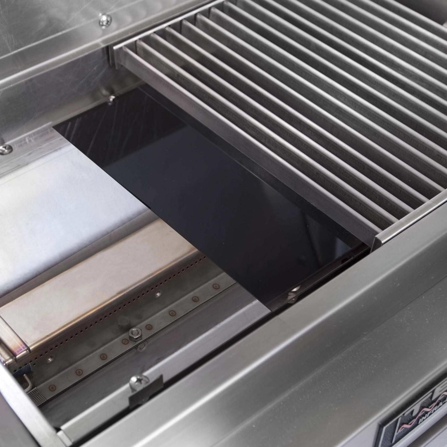 TEC G-Sport Portable Table Top Infrared Gas Grill On Removable Pedestal